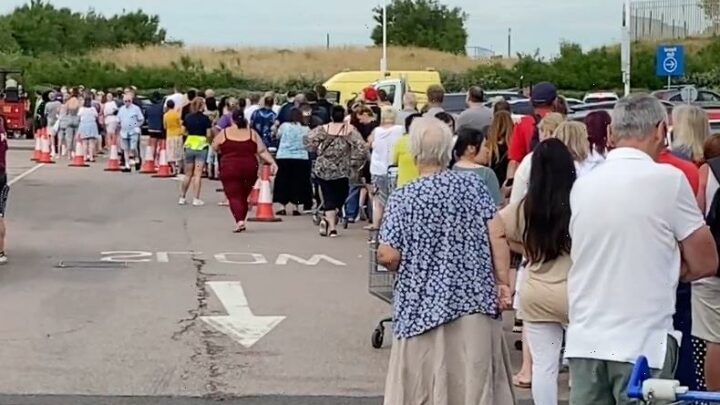 Water shortage ‘pandemonium’ as 'thousands’ queue for bottles in scorching heat wave and schools close | The Sun