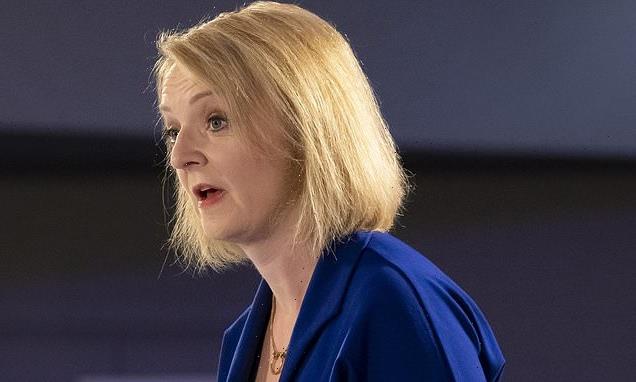 Liz Truss vows to tackle &apos;appalling&apos; ambulance delays