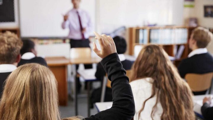 Schools could cut classes to just THREE DAYS a week as rising teacher salaries and huge energy bills cripple budgets | The Sun