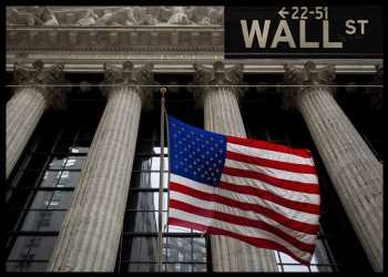 U.S. Stocks Remain Mostly Lower Following Walmart Warning
