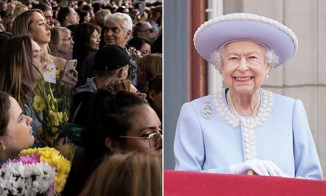 The Queen&apos;s coffin begins journey to Buckingham Palace LIVE