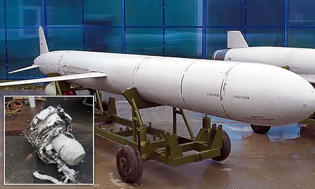 Putin &apos;fires cruise missiles with dummy nuclear warheads&apos; at Ukraine