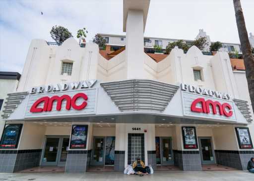 AMC Entertainment Shares Plunge Ahead Of Opening Bell After Company Reveals Plan For Reverse Stock Split, $110 Million Sale Of ‘APE’ Equity To Antara Capital