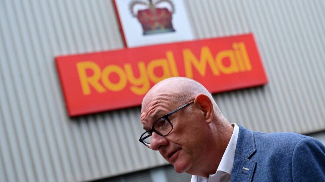 £140,000 bonus for boss of failing Royal Mail