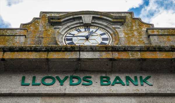 Don’t bank on being a valued client at Lloyds