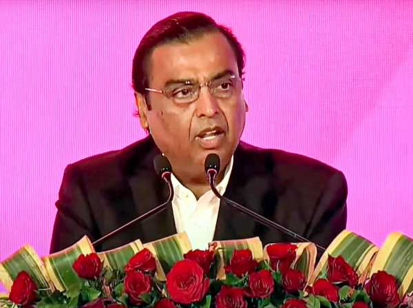 Reliance to invest Rs 75,000 crore in UP in 4 years: Ambani Reliance to invest Rs 75,000 crore in UP in 4 years: Ambani