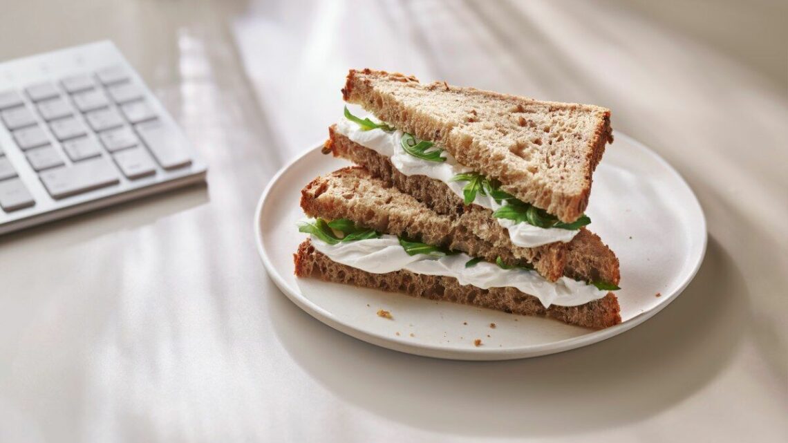 Employed adults ‘waste’ 56 hours a year by working during lunch breaks