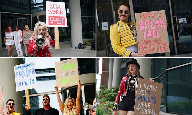 &apos;Let us work nine to five!&apos; Tribute acts protest Facebook ban