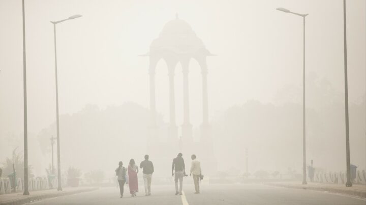 Breathing Polluted Air Shortens Life Expectancy by More Than Smoking