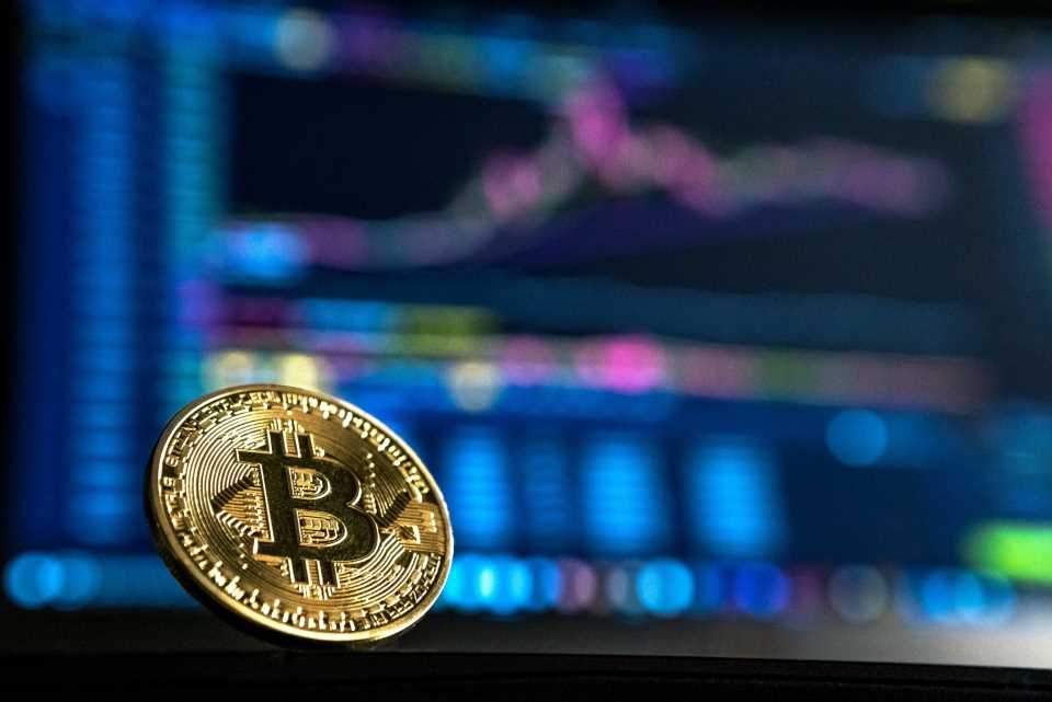 Bitcoin Spot ETF: Will BTC Mimic Gold's 2004 Price Surge? Analyst Weighs In