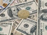 Economist and Gold Bug Peter Schiff Forecasts Grim Future for U.S. Dollar Amid Inflation Concerns